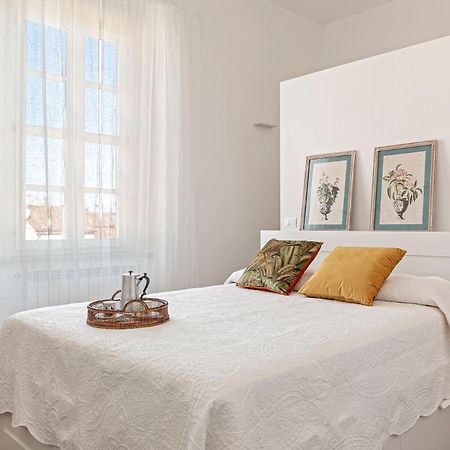 Waves Of Livorno New Modern Apartment Ngoại thất bức ảnh
